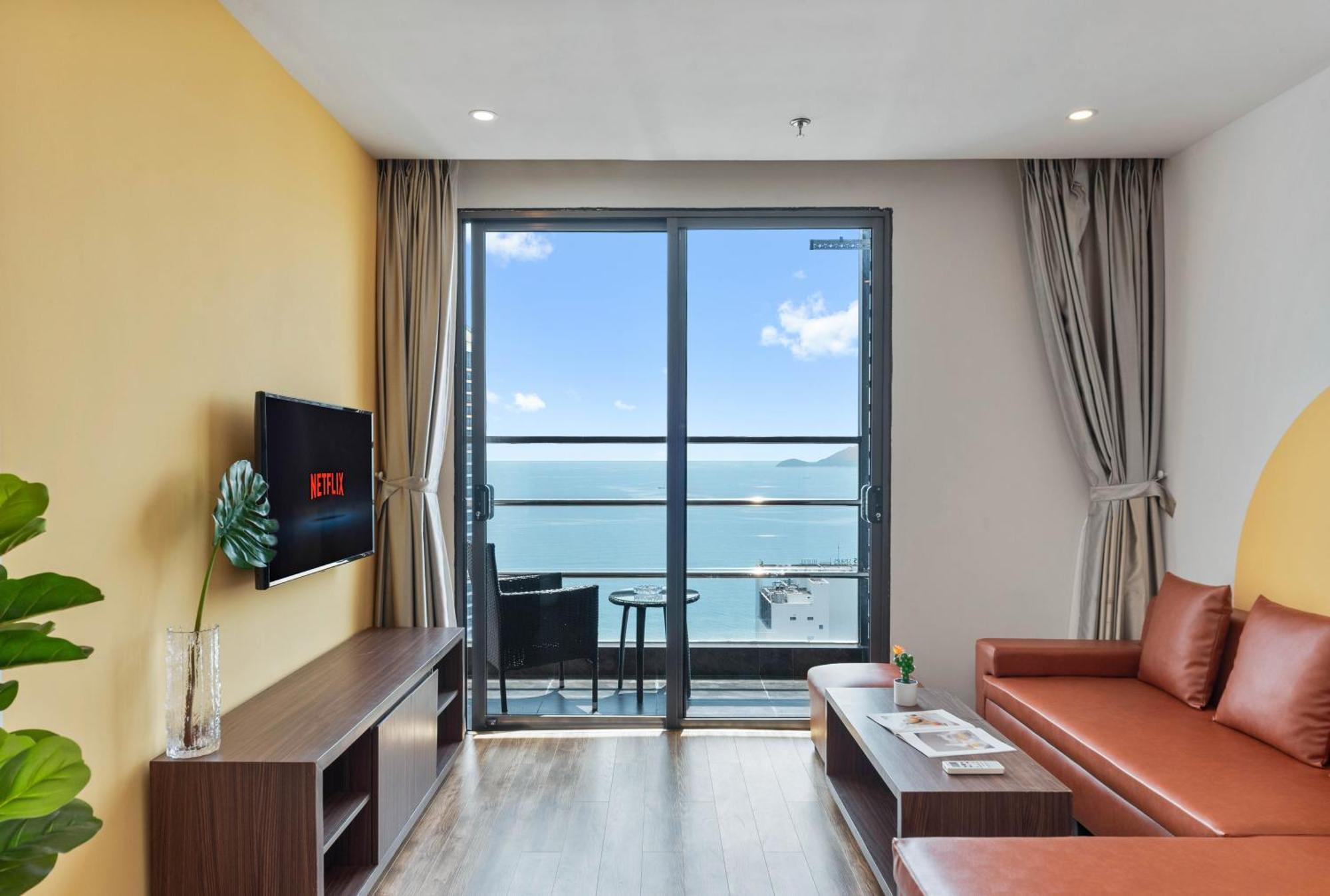 S Lux Apartment Virgo Nha Trang Esterno foto